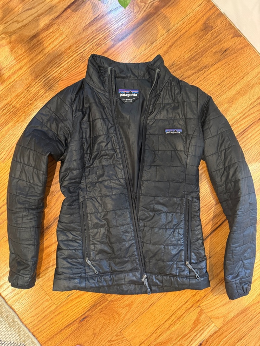 Patagonia Women's Black Quilted Lightweight Puffer Jacket